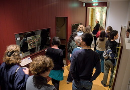 Visite Curieuse